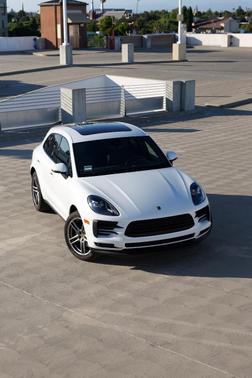 White 2019 Porsche Macan Macan