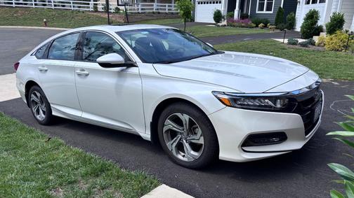 White 2018 Honda Accord EX-L