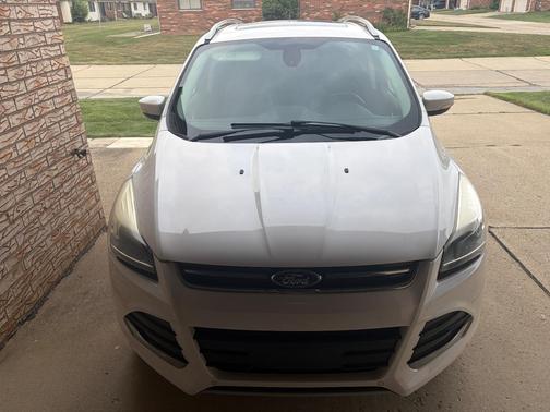 White 2014 Ford Escape Titanium