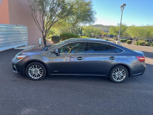 2016 Toyota Avalon Hybrid Limited