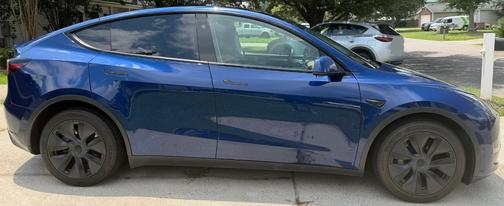 Blue 2024 Tesla Model Y Long Range