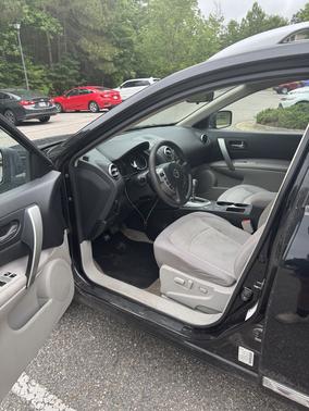 Black 2012 Nissan Rogue SV