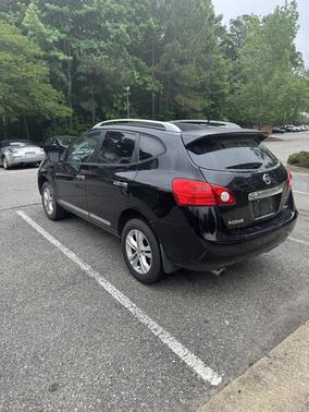 Black 2012 Nissan Rogue SV