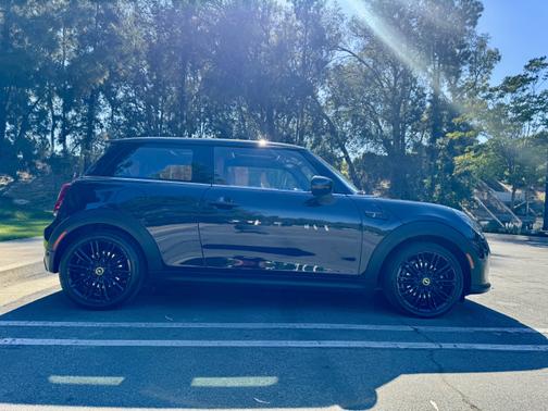 2023 MINI SE Hardtop Cooper