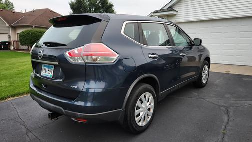 2015 Nissan Rogue S