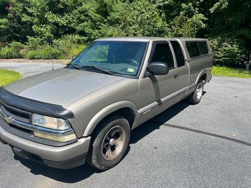2002 Chevrolet S-10 LS Extended Cab