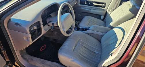1996 Chevrolet Caprice Classic Base