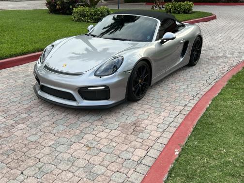 Photo 2 of 11 of 2016 Porsche Boxster Spyder