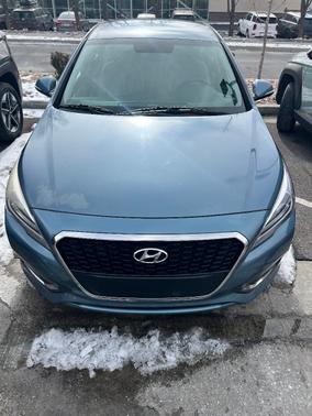 2016 Hyundai SONATA Hybrid SE