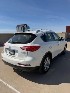 White 2008 INFINITI EX35 Journey
