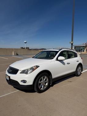 White 2008 INFINITI EX35 Journey
