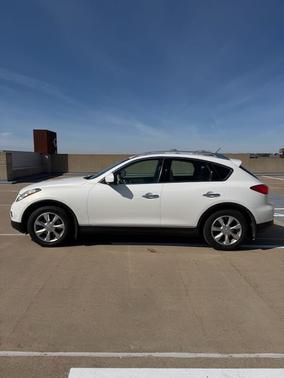 White 2008 INFINITI EX35 Journey