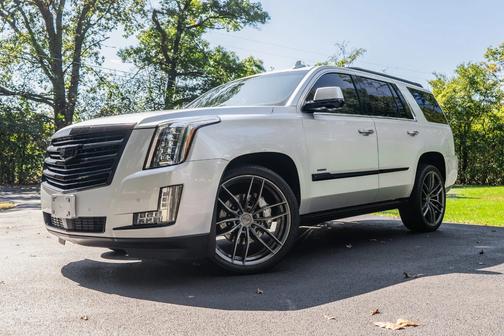 2016 Cadillac Escalade Platinum