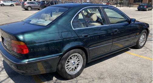 2000 BMW 528 i