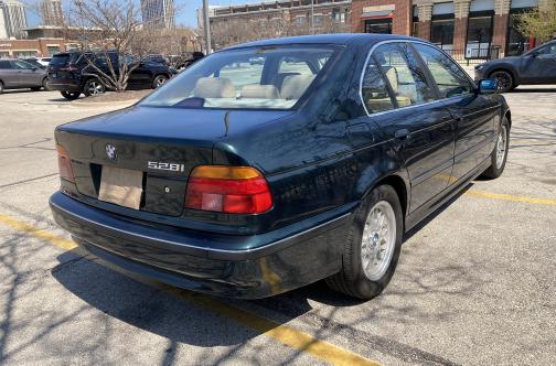 2000 BMW 528 i