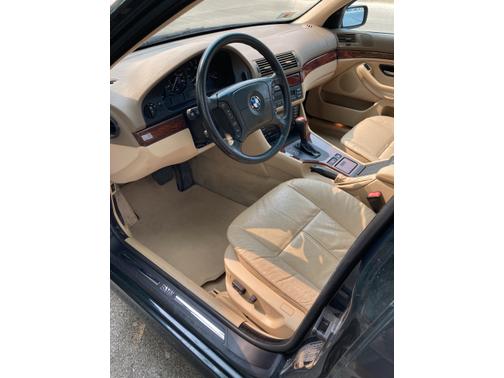 2000 BMW 528 i