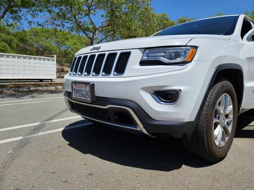 Photo 4 of 9 of 2016 Jeep Grand Cherokee Limited