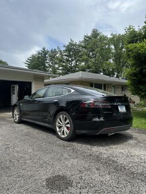 2015 Tesla Model S P85D