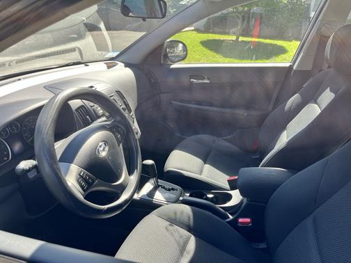 Silver 2010 Hyundai Elantra Touring GLS