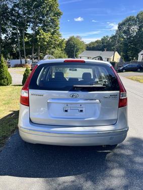 Silver 2010 Hyundai Elantra Touring GLS