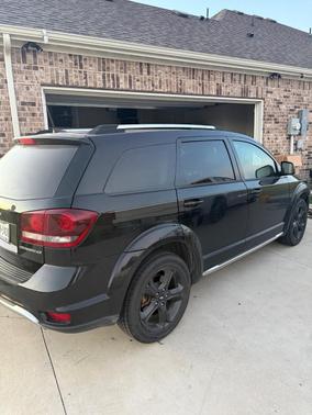 Black 2018 Dodge Journey Crossroad