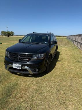 Black 2018 Dodge Journey Crossroad