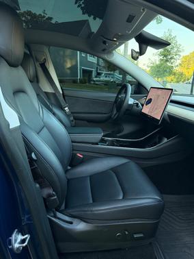 Blue 2021 Tesla Model Y Long Range