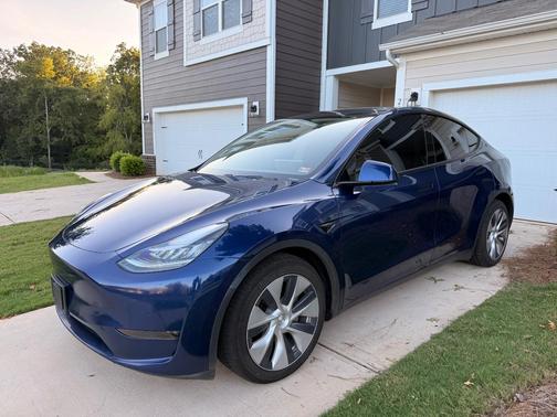 Blue 2021 Tesla Model Y Long Range