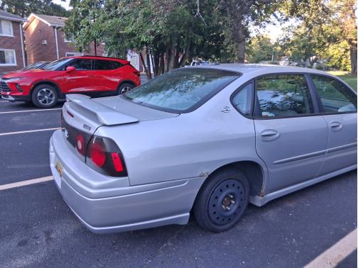 2004 Chevrolet Impala LS