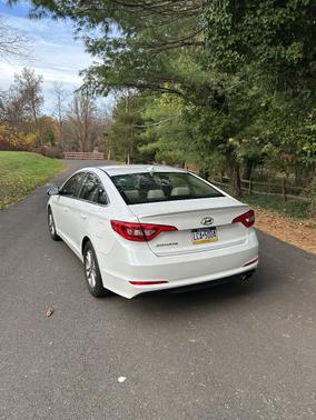 White 2017 Hyundai SONATA Base