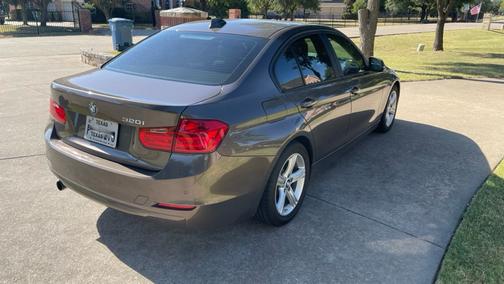 Brown 2015 BMW 320 i