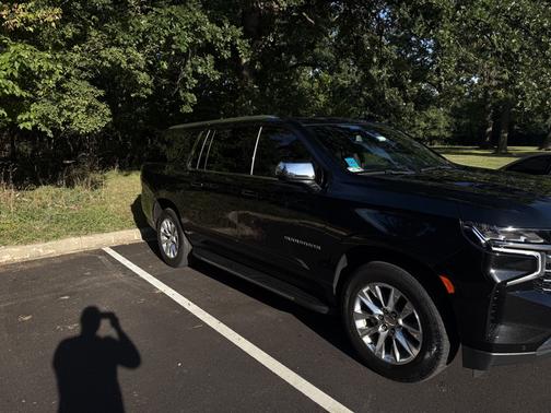 Black 2023 Chevrolet Suburban Premier