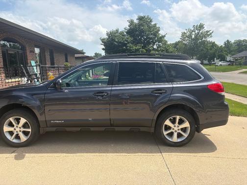 Gray 2013 Subaru Outback 2.5i Limited