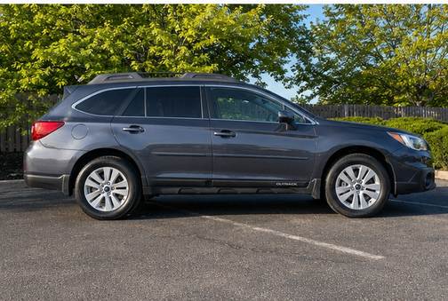 Gray 2015 Subaru Outback 2.5i Premium