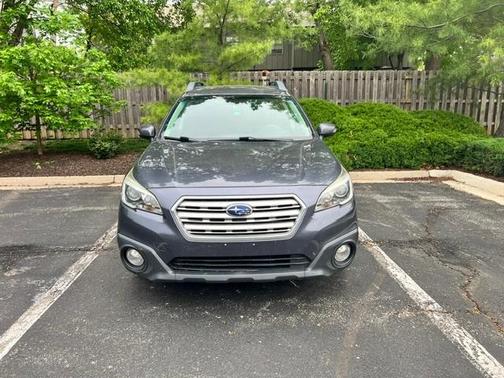 Gray 2015 Subaru Outback 2.5i Premium