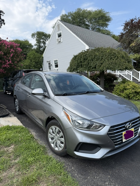 Gray 2022 Hyundai Accent SE