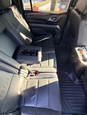 Black 2023 Chevrolet Suburban LT