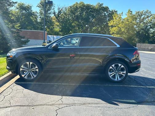 Black 2019 Audi Q8 3.0T Premium