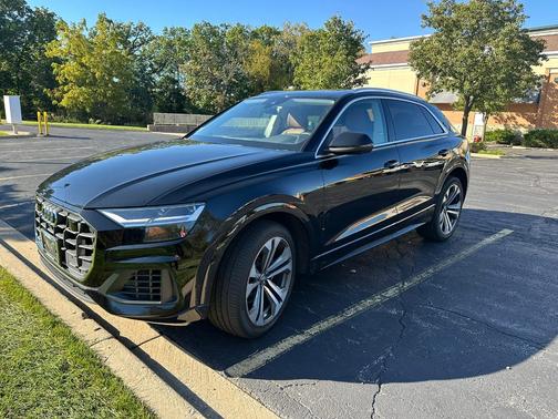 Black 2019 Audi Q8 3.0T Premium