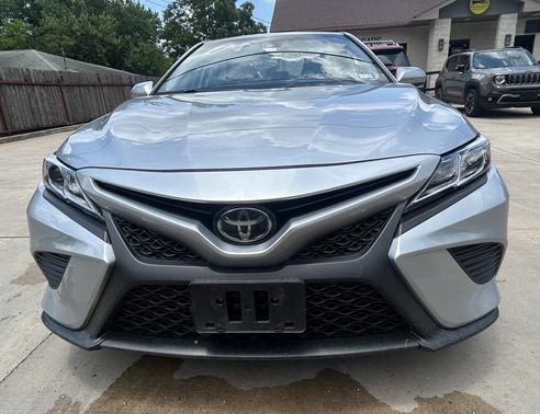 2020 Toyota Camry SE Nightshade