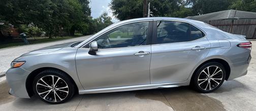 2020 Toyota Camry SE Nightshade