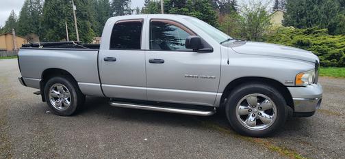 Silver 2005 Dodge Ram 1500 Laramie Quad Cab