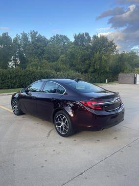 2017 Buick Regal Turbo Sport Touring