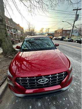 2023 Hyundai VENUE Limited