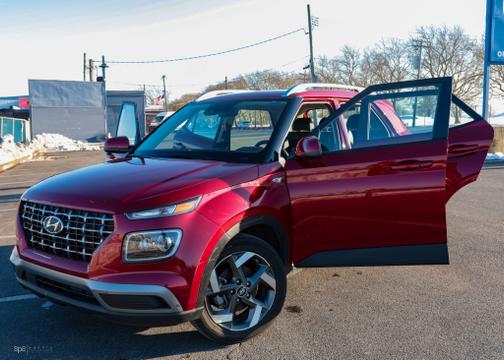 2023 Hyundai VENUE Limited