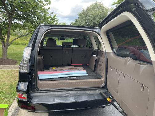 Photo 4 of 6 of 2019 Lexus GX 460 Base