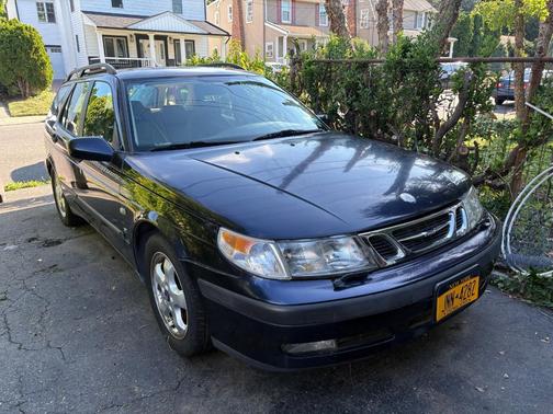 Blue 2001 Saab 9-5 SE V6