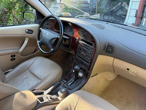 Blue 2001 Saab 9-5 SE V6