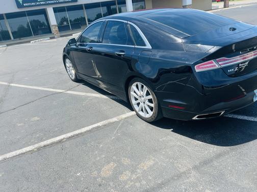 2016 Lincoln MKZ Base