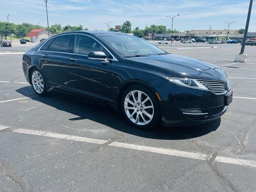 2016 Lincoln MKZ Base